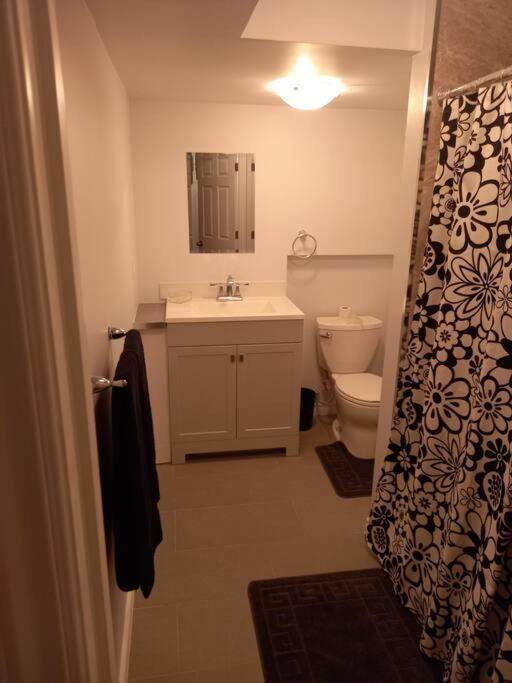 Adorable Private Suite In Ajax, Unique 2 Story エクステリア 写真